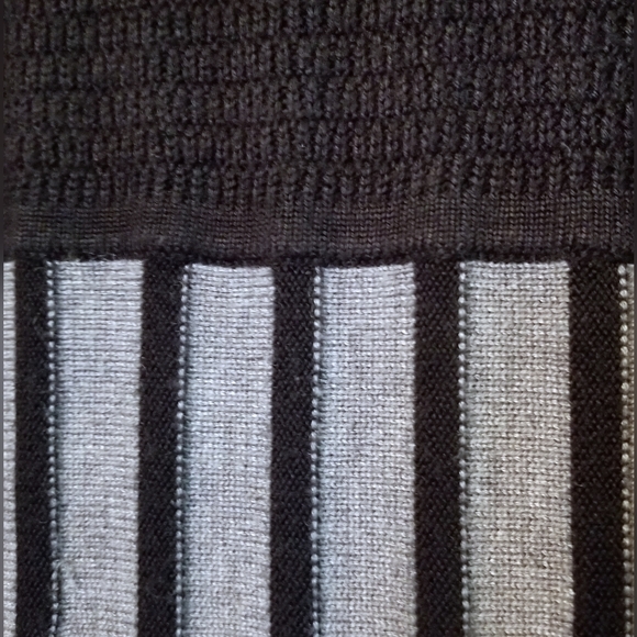 Calvin Klein, Knit, Colorblock, Pleated Bottom, Sweater Dress, Size 2X, NWOT - Picture 10 of 12